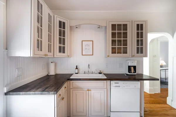 $1,200,000 | 410 North Shore Drive, South Haven, MI 49090