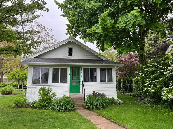 $1,200,000 | 410 North Shore Drive, South Haven, MI 49090