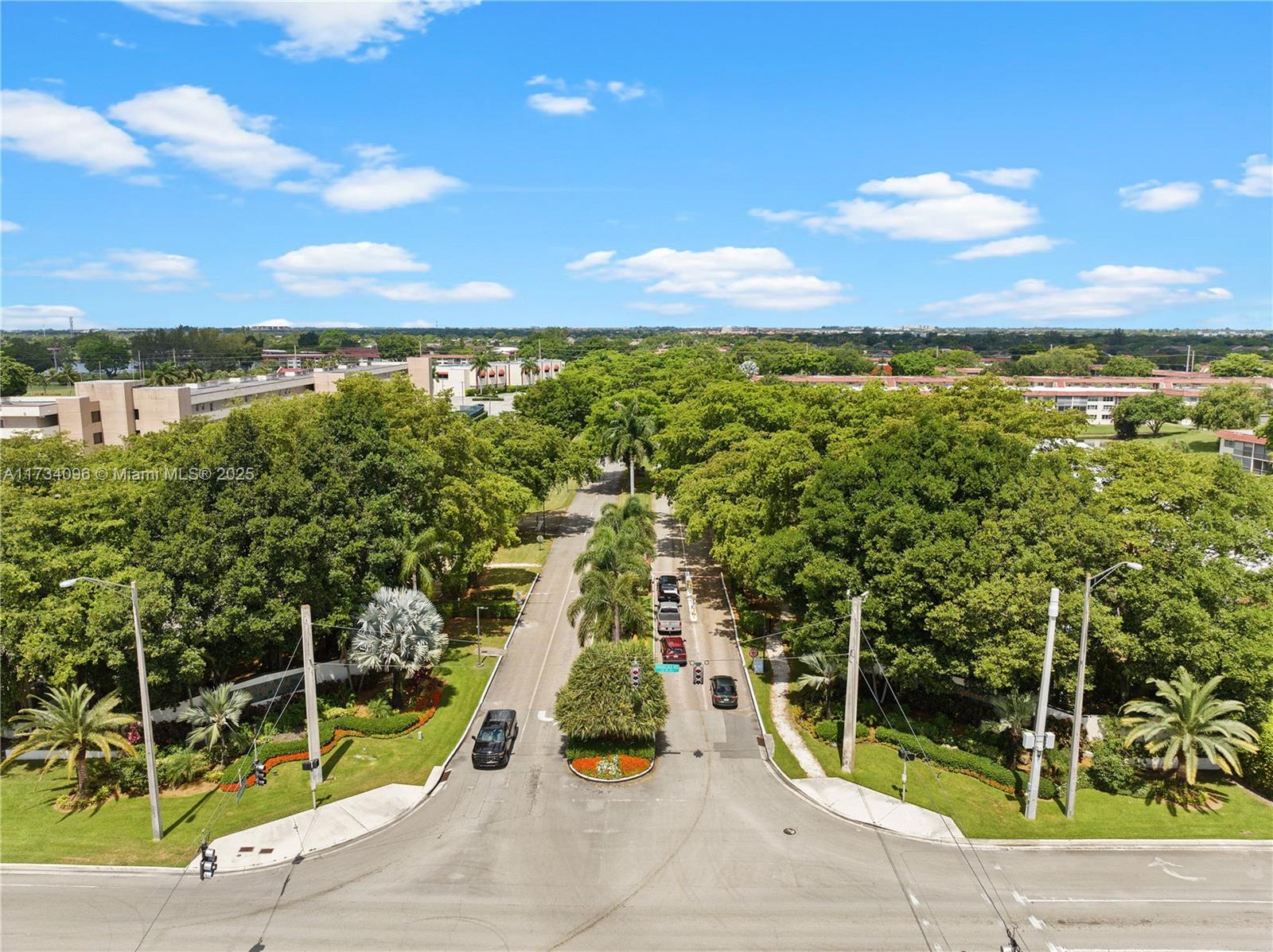 711 South Hollybrook Drive, Unit 109 Pembroke Pines, FL 33025 - Photo 27 of 32