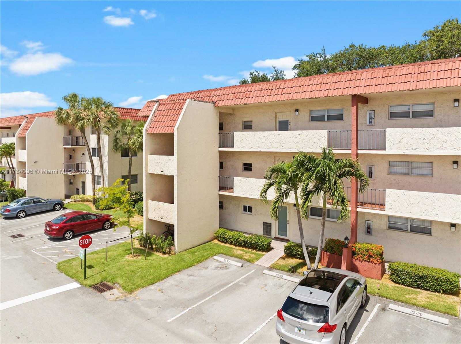 711 South Hollybrook Drive, Unit 109 Pembroke Pines, FL 33025 - Photo 31 of 32