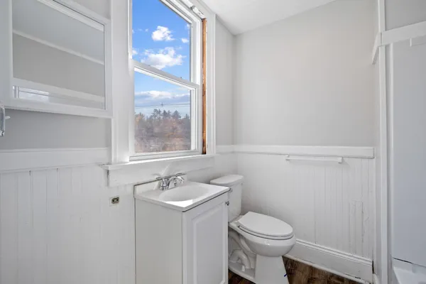 $1,675,000 | 524 Sunapee Street, Newport, NH 03773