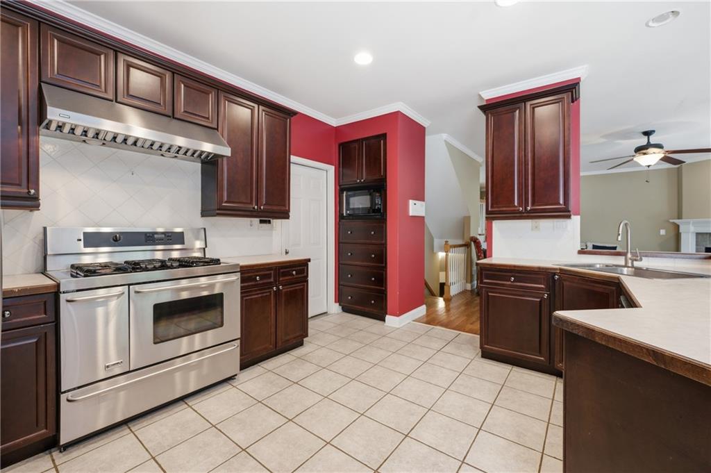 4395 Signal Ridge Court Buford, GA 30518 - Photo 10 of 40