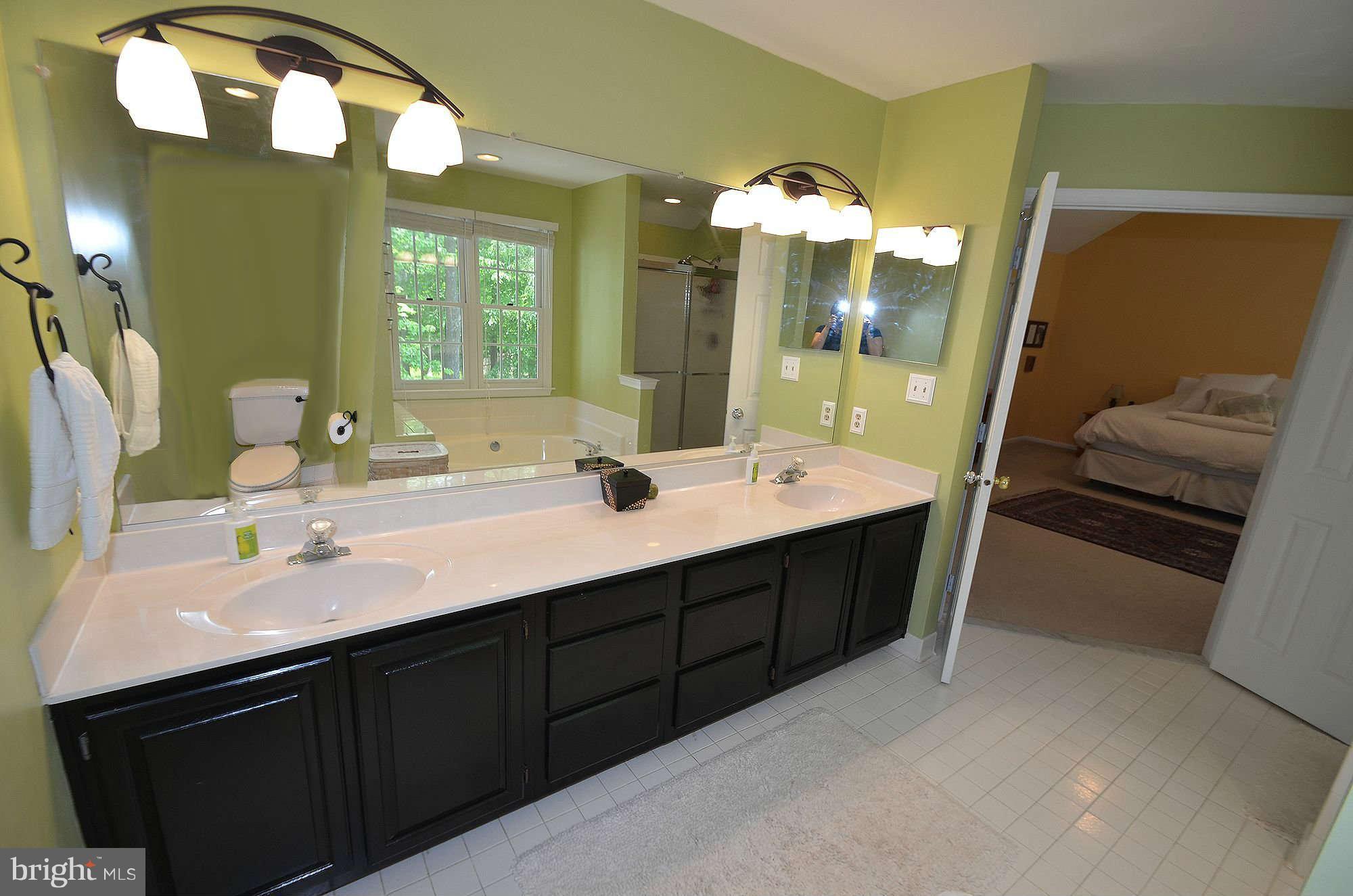 1764 Rochester Street Crofton, MD 21114 - Photo 14 of 29 Bath (Master)