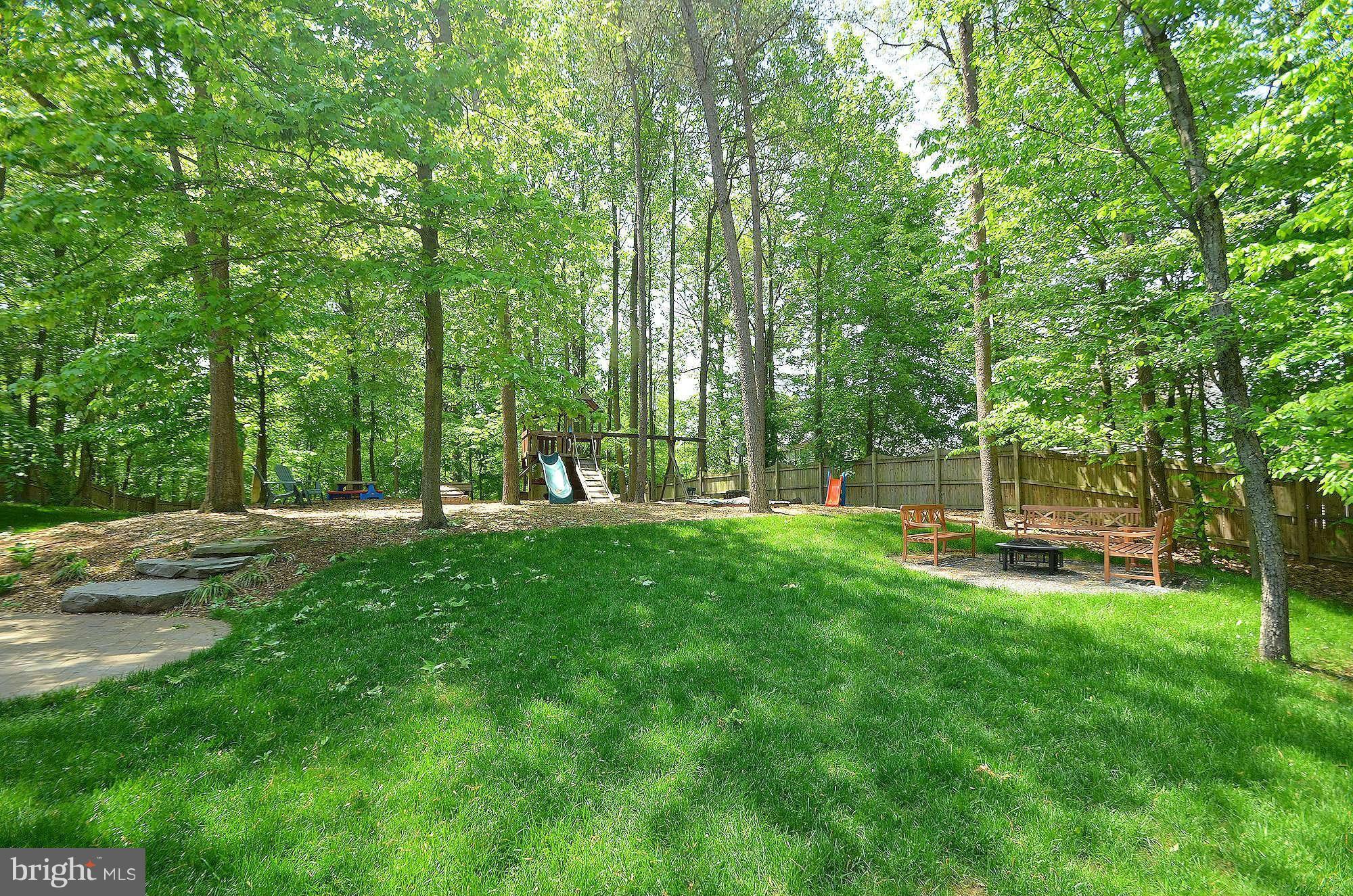 1764 Rochester Street Crofton, MD 21114 - Photo 26 of 29 Exterior (Rear)