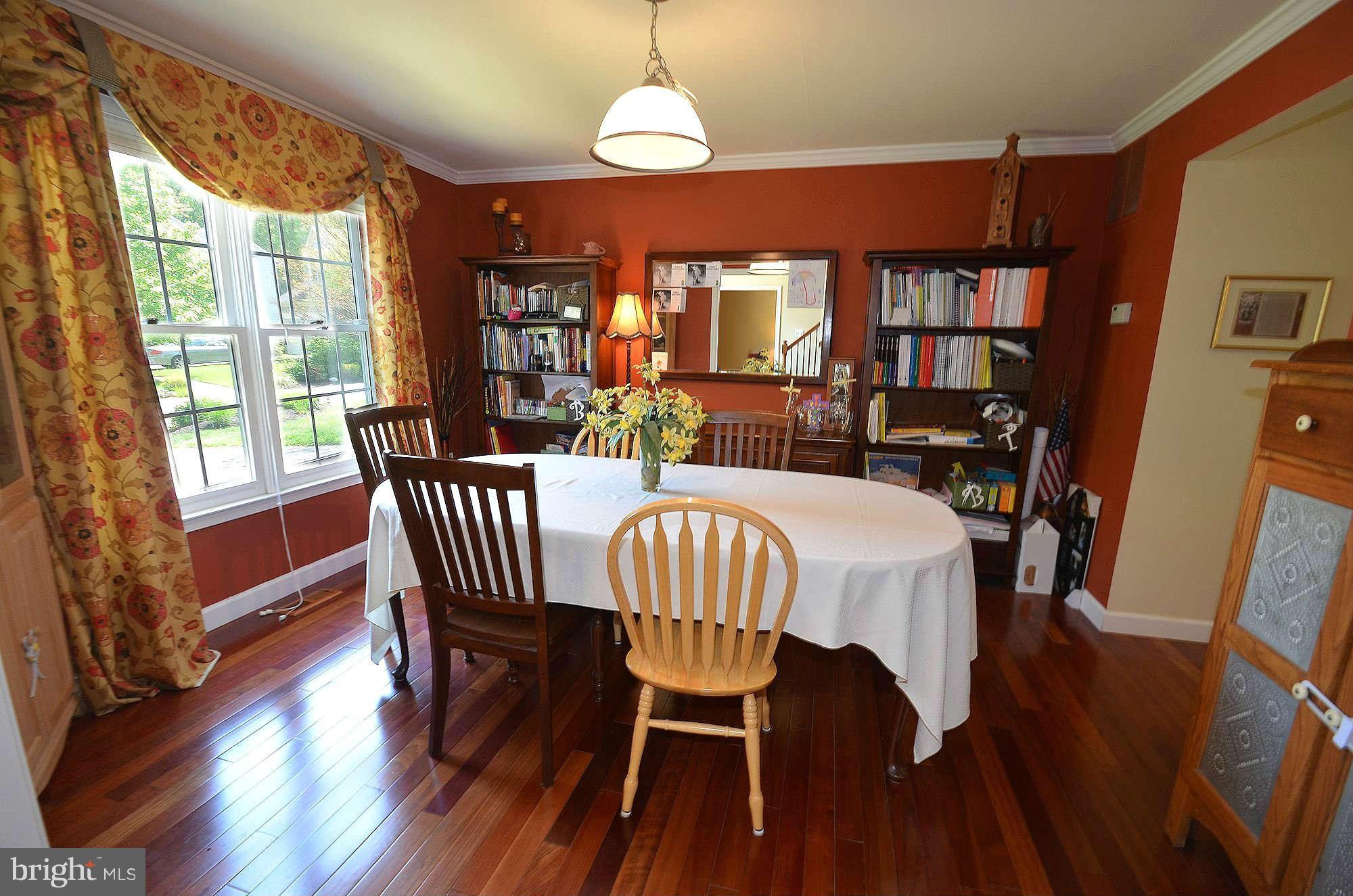 1764 Rochester Street Crofton, MD 21114 - Photo 4 of 29 Dining Room