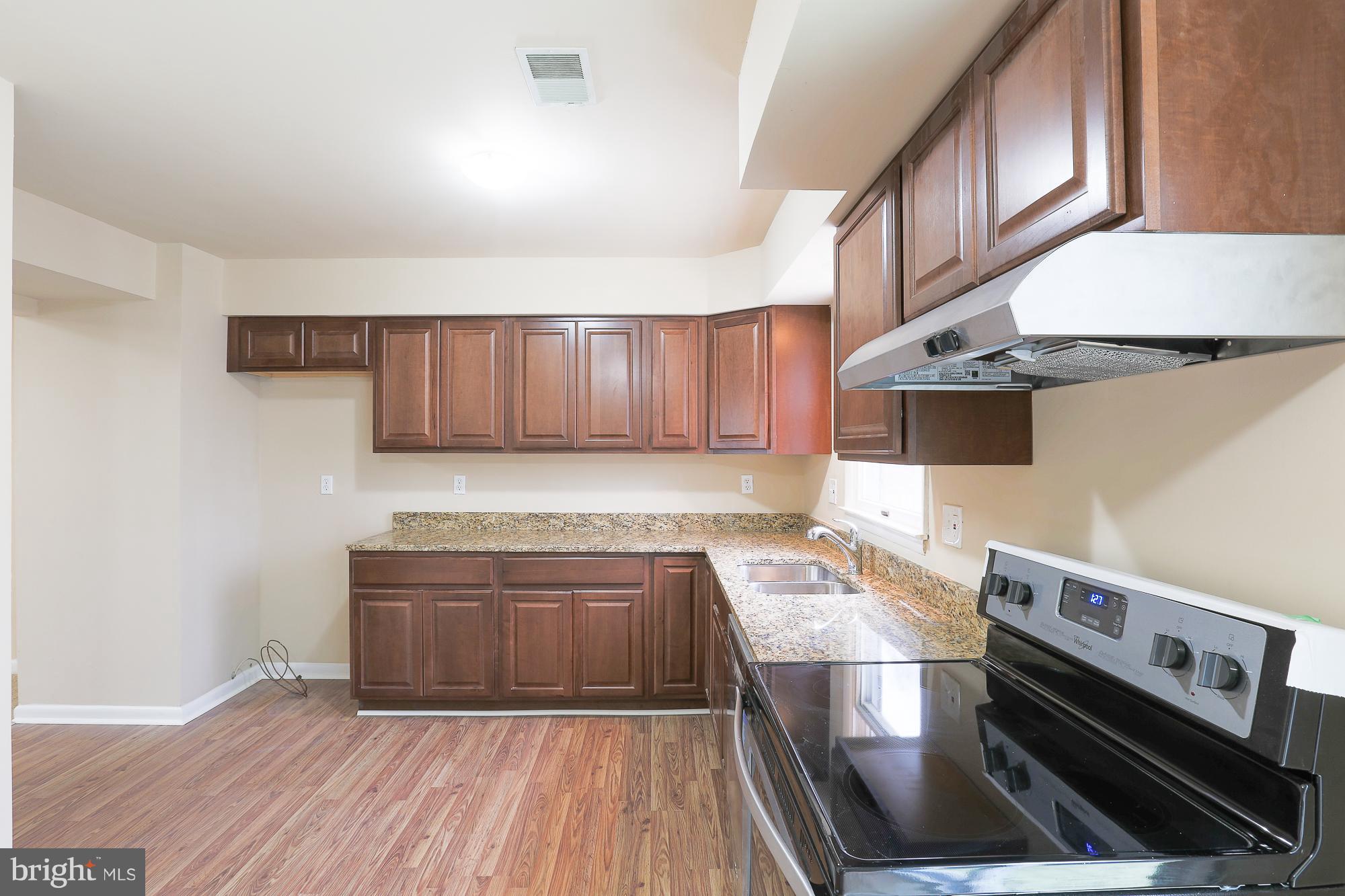 4830 Hawksbury Road Baltimore, MD 21208 - Photo 14 of 30 Kitchen
