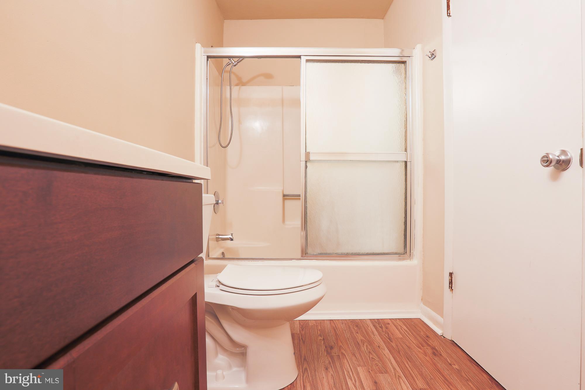 4830 Hawksbury Road Baltimore, MD 21208 - Photo 20 of 30 Bath