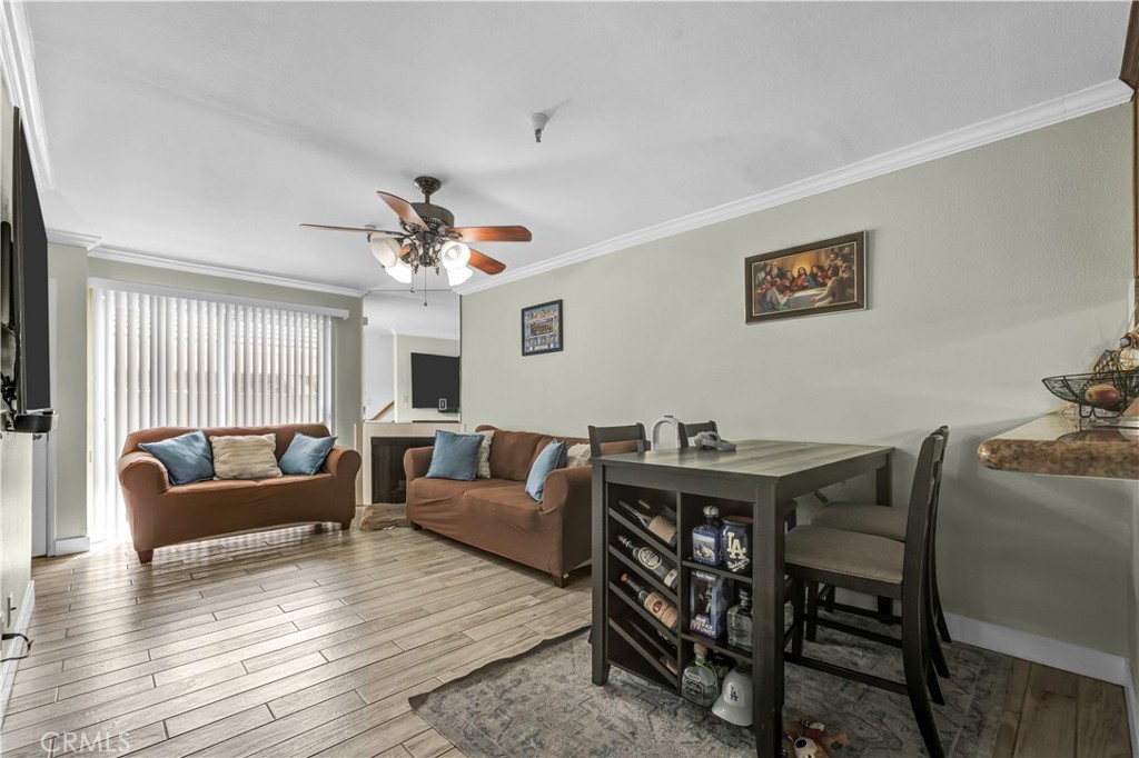 16825 Passage Paramount, CA 90723 - Photo 8 of 28