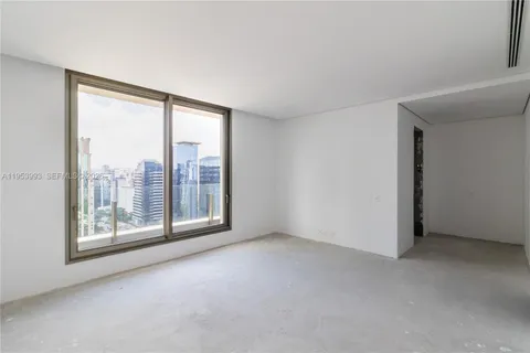 $22,847,568 | 303 R. Lopes Neto, Unit 21/22