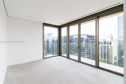 $22,847,568 | 303 R. Lopes Neto, Unit 21/22