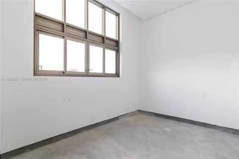 $22,847,568 | 303 R. Lopes Neto, Unit 21/22