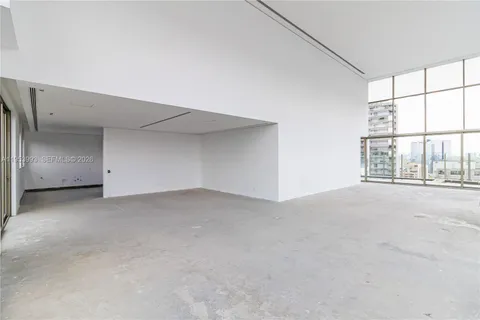 $22,847,568 | 303 R. Lopes Neto, Unit 21/22