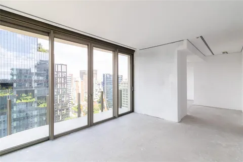 $22,847,568 | 303 R. Lopes Neto, Unit 21/22
