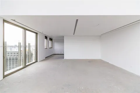 $22,847,568 | 303 R. Lopes Neto, Unit 21/22