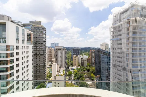 $22,847,568 | 303 R. Lopes Neto, Unit 21/22