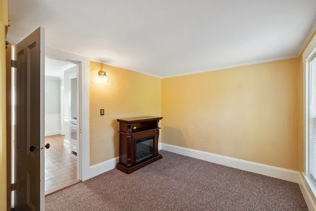 $1,800 | 29 River Road, Unit 3, Pepperell, MA 01463