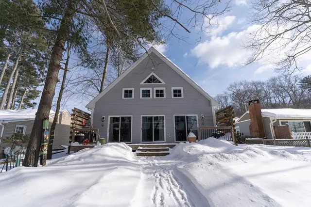 $475,000 | 97 Cubles Drive, Brimfield, MA 01010
