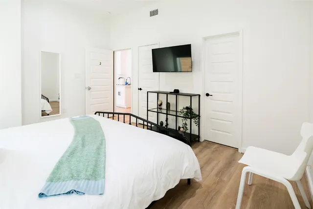 $7,000 | 4303 Chester Street, Houston, TX 77007