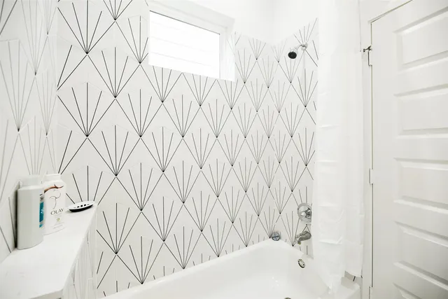 $7,000 | 4303 Chester Street, Houston, TX 77007