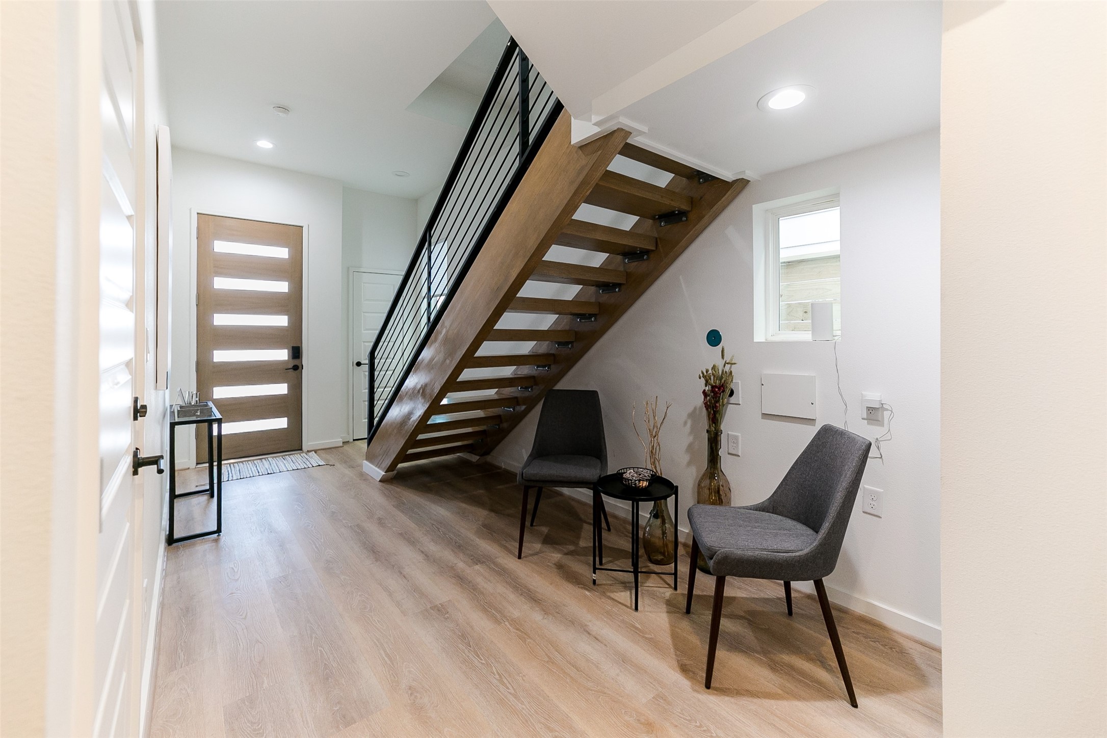 4303 Chester Street Houston, TX 77007 - Photo 3 of 46