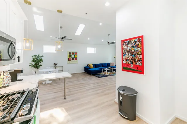 $7,000 | 4303 Chester Street, Houston, TX 77007