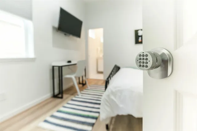 $7,000 | 4303 Chester Street, Houston, TX 77007