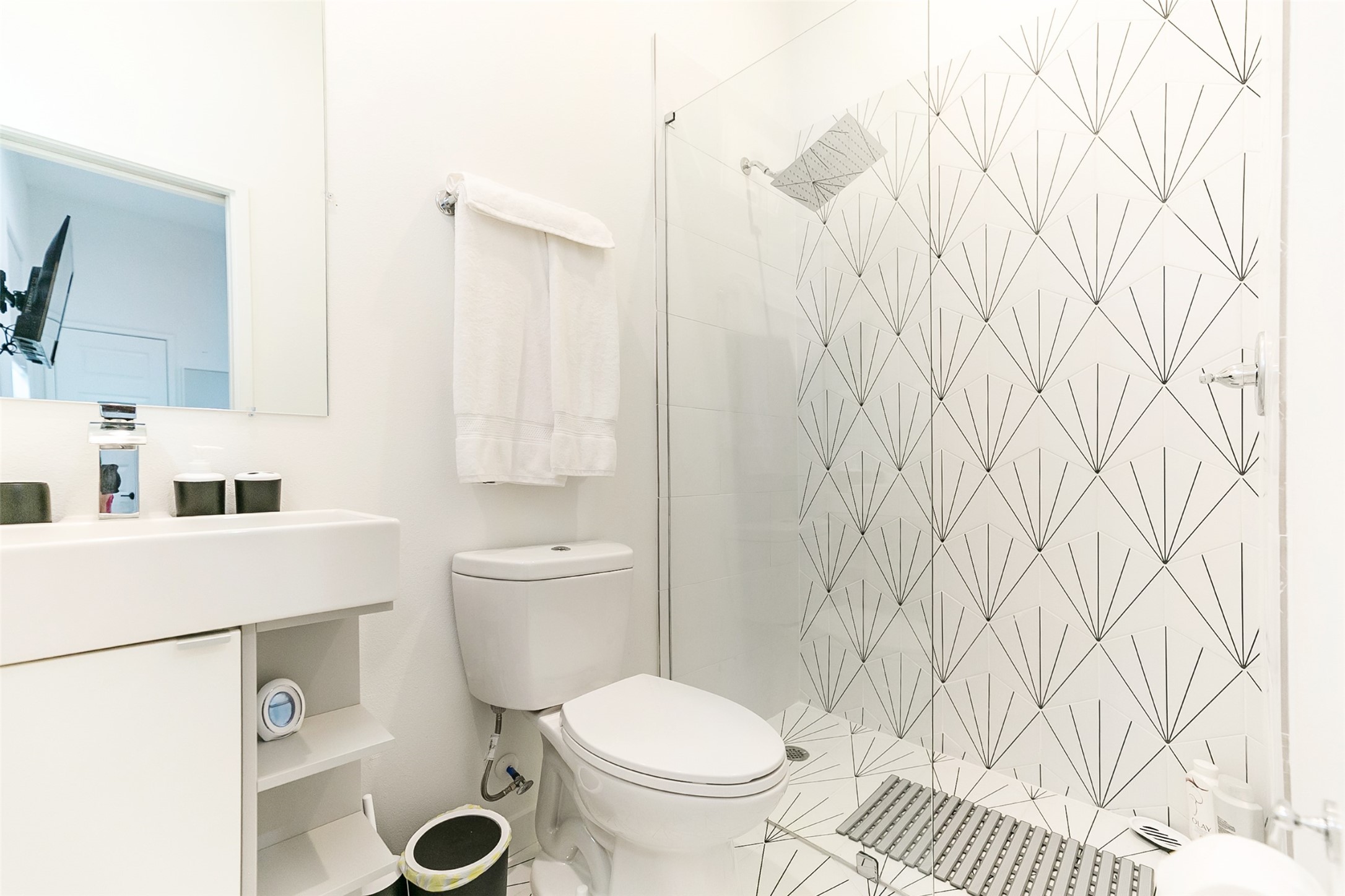 4303 Chester Street Houston, TX 77007 - Photo 7 of 46