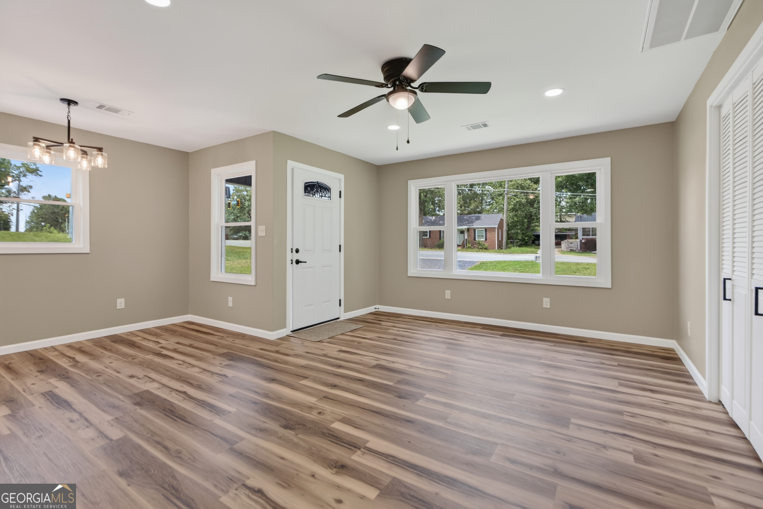 809 Charlton Street Northwest Rome, GA 30165 - Photo 7 of 25