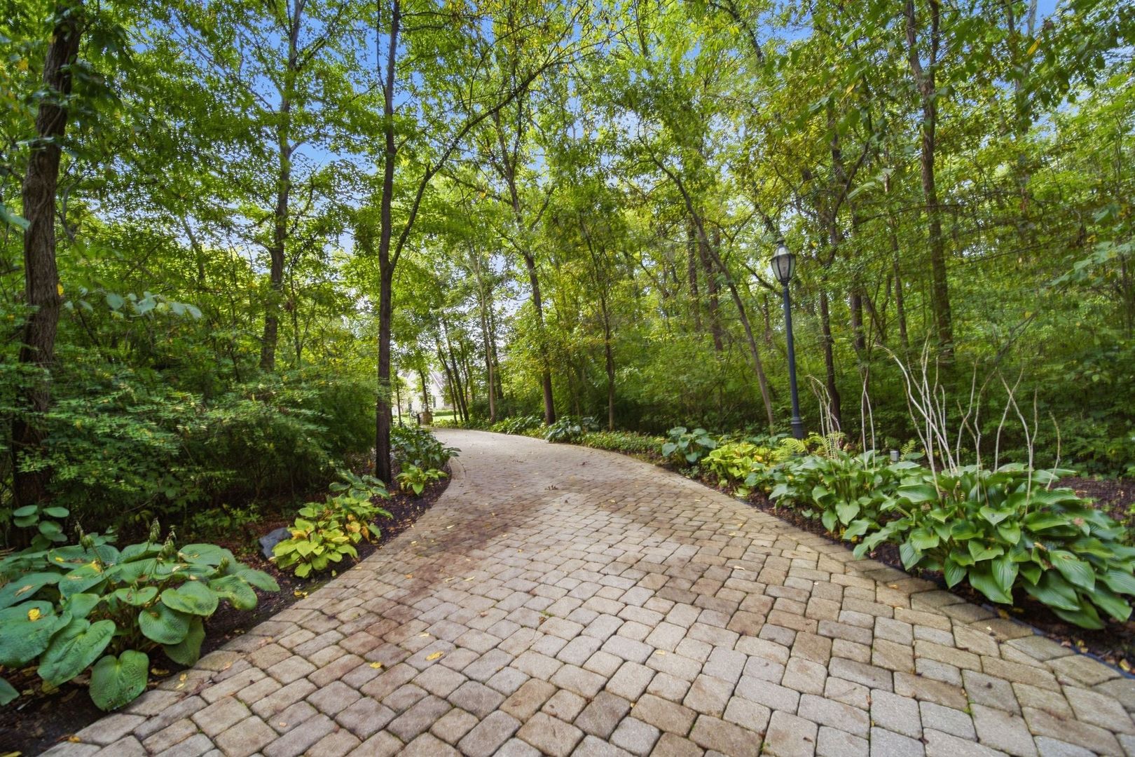 33W551 Hub Road Wayne, IL 60184 - Photo 57 of 62 Gallery Image 57