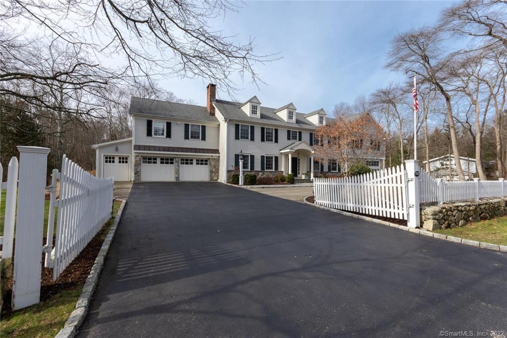 This 5 bedroom 4 and a half bathrooms Colonial sits on 2 acres, idealy located on Sturges Ridge.
