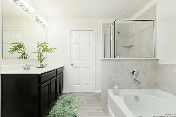 $1,995 | 317 Autumn Blaze, New Braunfels, TX 78130