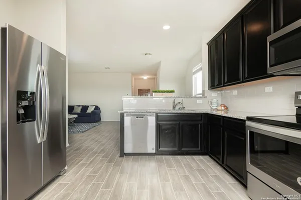 $1,995 | 317 Autumn Blaze, New Braunfels, TX 78130