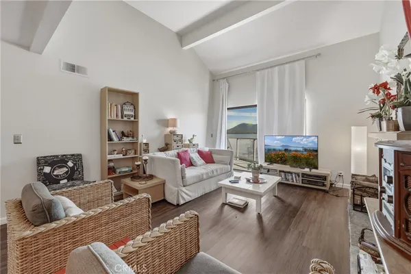 $199,900 | 10 Royale Avenue, Lakeport, CA 95453