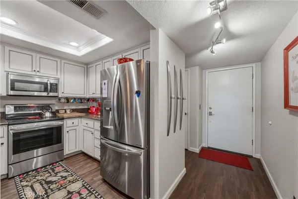 $199,900 | 10 Royale Avenue, Lakeport, CA 95453