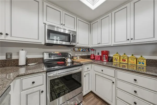 $199,900 | 10 Royale Avenue, Lakeport, CA 95453