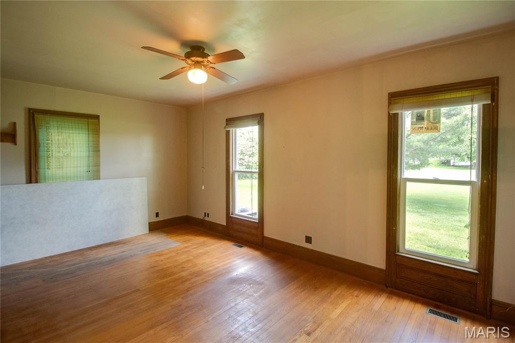 115 North Main Street Modesto, IL 62667 - Photo 16 of 57