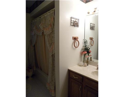 781 North Whitmore Road North Huntingdon, PA 15642 - Photo 14 of 18 Full Bath.