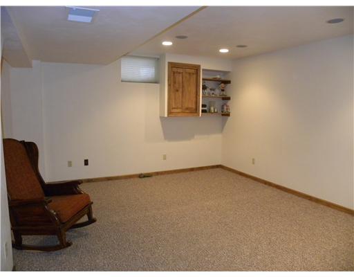 781 North Whitmore Road North Huntingdon, PA 15642 - Photo 15 of 18 Family Room.