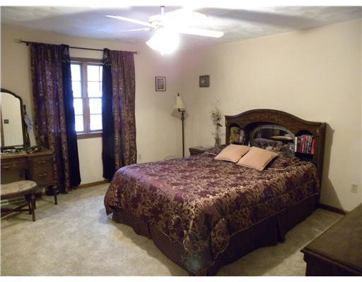 781 North Whitmore Road North Huntingdon, PA 15642 - Photo 8 of 18 Master Bedroom.