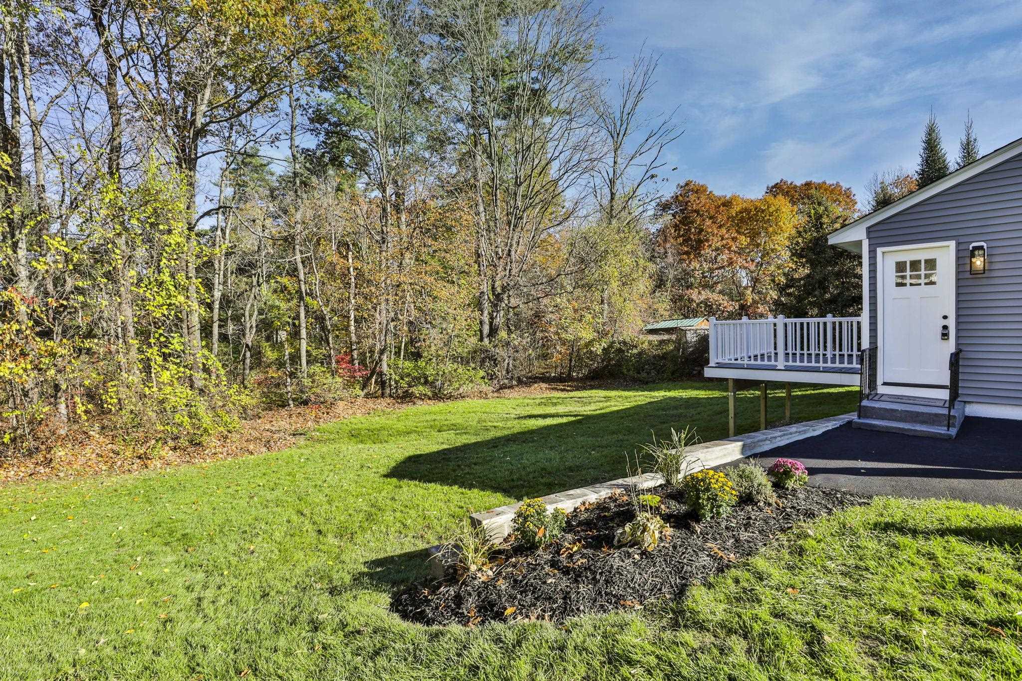 16 Palmer Road Goffstown, NH 03045 - Photo 5 of 34
