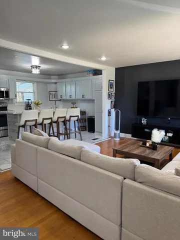 $570,000 | 13123 Oriole Drive, Beltsville, MD 20705