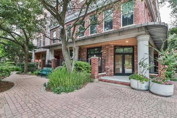 $1,200 | 3208 Jackson Street, Unit 1, Houston, TX 77004