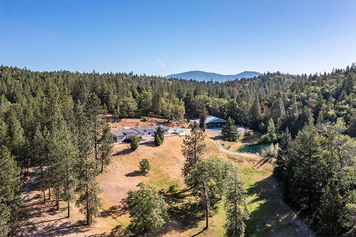 2010 Stewart Road Grants Pass, OR 97526 - Photo 26 of 32 DJI_0597-HDR