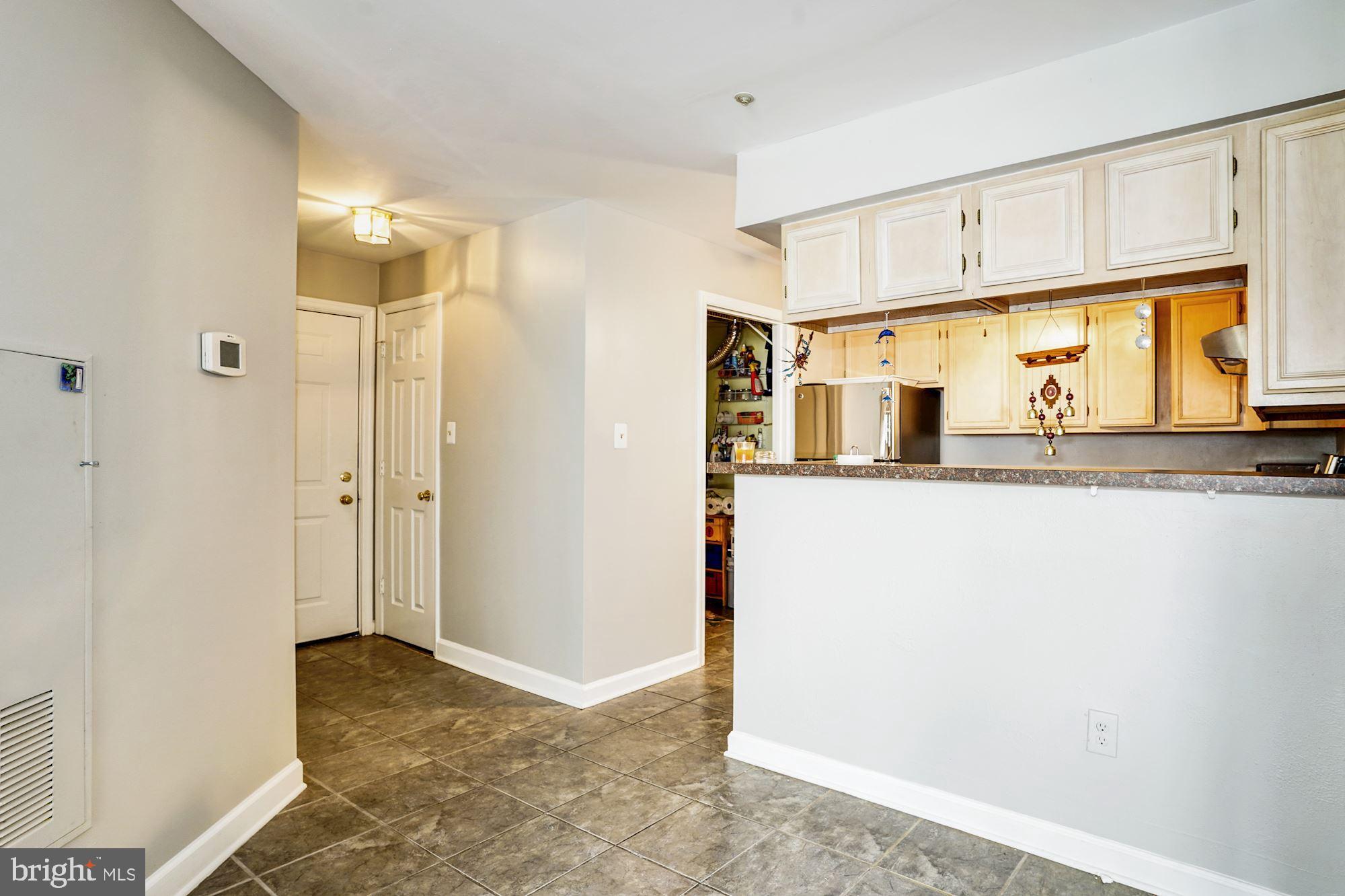 6830 Hayley Ridge Way, Unit L Baltimore, MD 21209 - Photo 5 of 22 Gallery Image 5