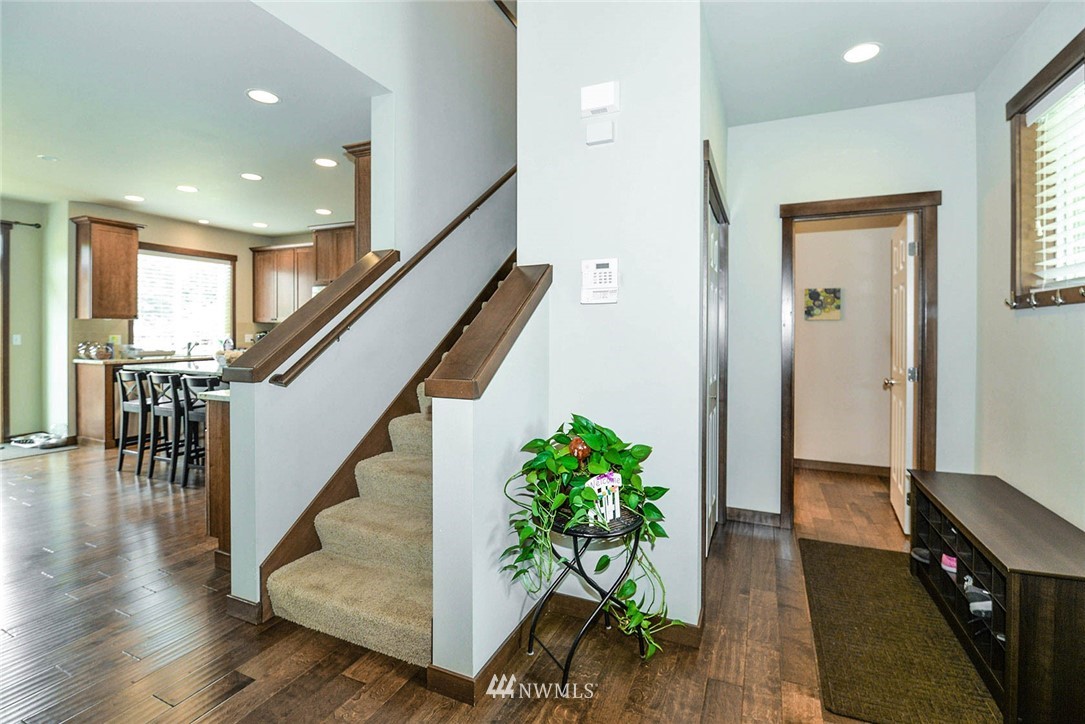521 218th Street Southwest Bothell, WA 98021 - Photo 11 of 25