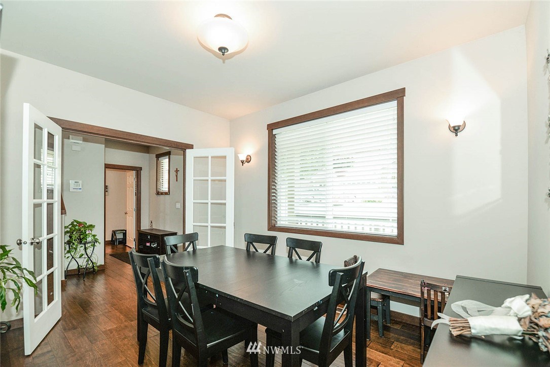 521 218th Street Southwest Bothell, WA 98021 - Photo 10 of 25