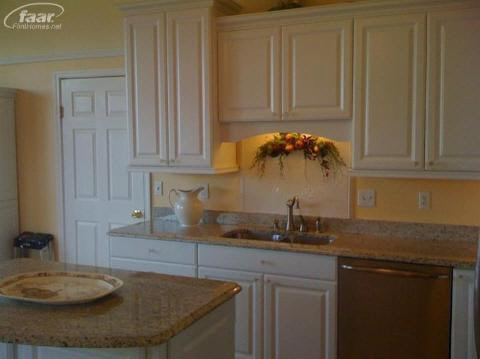 7238 Lobdell Road Linden, MI 48451 - Photo 9 of 20 20226161-8.JPG
