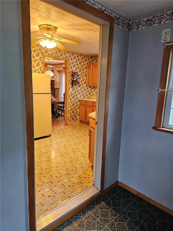 424 Mountain Road Uniontown, PA 15401 - Photo 8 of 16