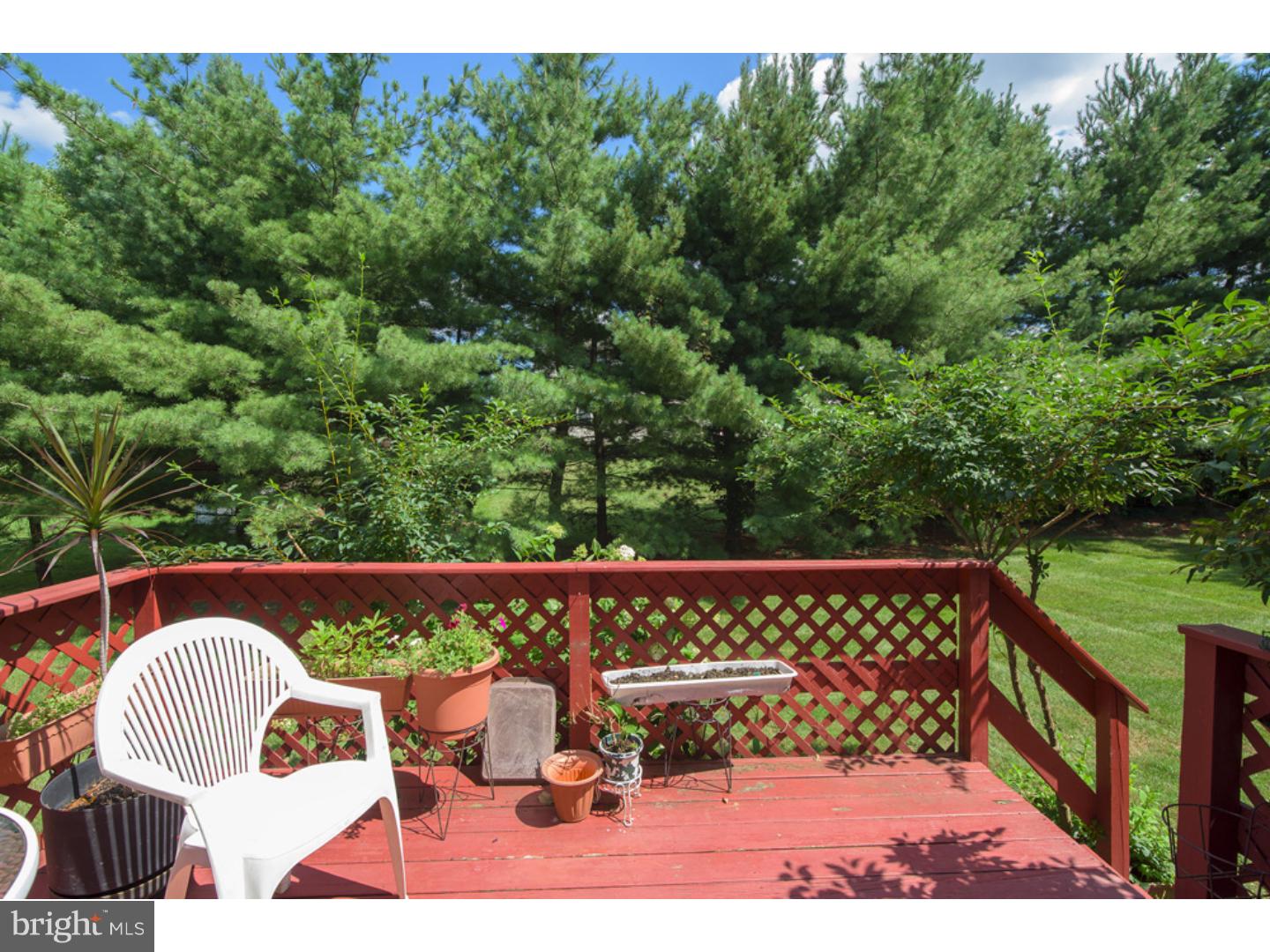 2809 Knoll Way Reading, PA 19608 - Photo 18 of 19 Porch