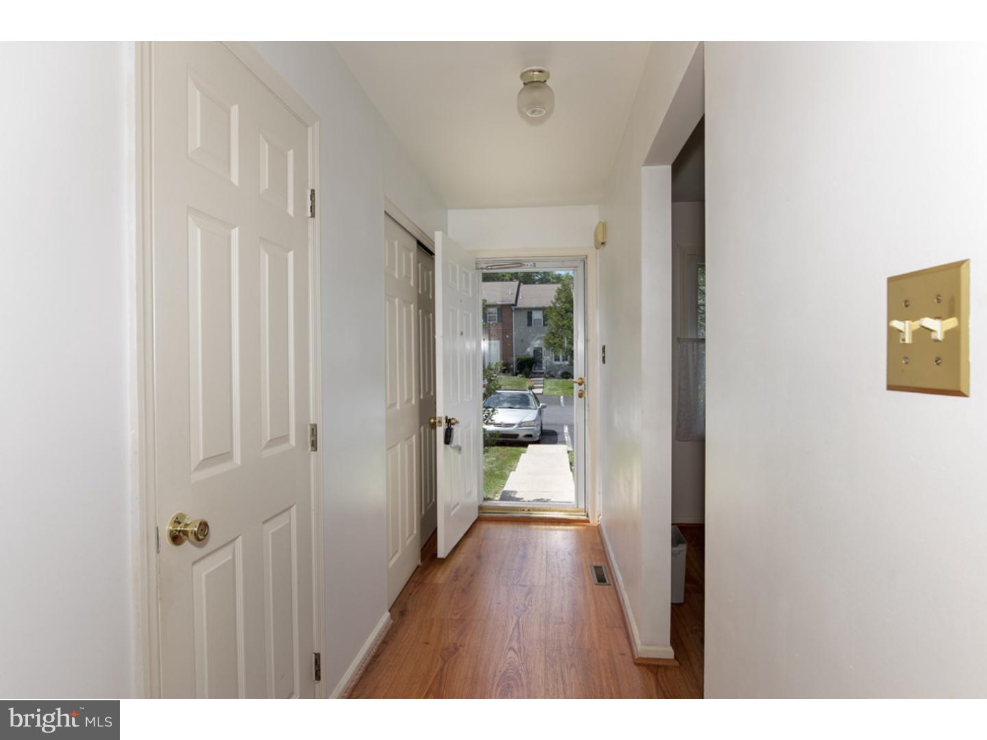 2809 Knoll Way Reading, PA 19608 - Photo 4 of 19 Hallway
